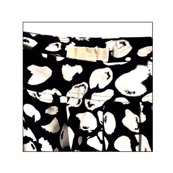 Michael Kors Cotton Twill A-line Mini Skirt in Black and White Graphic - Picture 5 of 8
